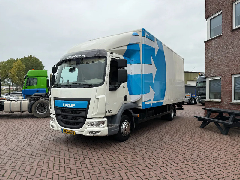 DAF LF 210 LF210 4X2 / Slaapcabine / 11.990KG / D'hollandia 1.50KG / DAF dealer onderhoud - شاحنة صندوقية: صورة 2 DAF LF 210 LF210 4X2 / Slaapcabine / 11.990KG / D'hollandia 1.50KG / DAF dealer onderhoud - شاحنة صندوقية: صورة 2