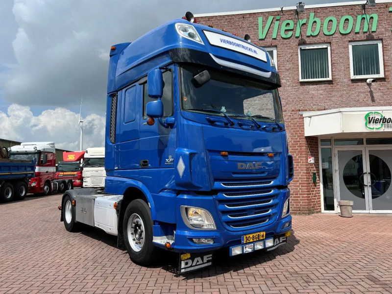 DAF XF 440 SUPER SPACECAB 2 TANKS TOPCONDTION HOLLAND TRUCK EURO6!!! - مقطورة السحب: صورة 1 DAF XF 440 SUPER SPACECAB 2 TANKS TOPCONDTION HOLLAND TRUCK EURO6!!! - مقطورة السحب: صورة 1