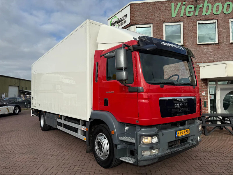 MAN TGM 18.250 TGM 18.250 4X2 Koffer mit Ladebordwand TUV-2-2026 NL-Truck - شاحنة صندوقية: صورة 1 MAN TGM 18.250 TGM 18.250 4X2 Koffer mit Ladebordwand TUV-2-2026 NL-Truck - شاحنة صندوقية: صورة 1