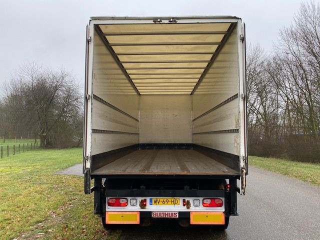 MAN TGS 18.320 TGS 18.320 BAKWAGEN MET LAADKLEP COMPLEET MET 2-ASSIGE AANHANGWAGEN - شاحنة صندوقية: صورة 4 MAN TGS 18.320 TGS 18.320 BAKWAGEN MET LAADKLEP COMPLEET MET 2-ASSIGE AANHANGWAGEN - شاحنة صندوقية: صورة 4