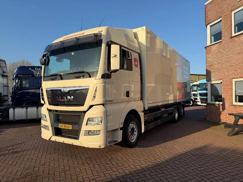 MAN TGX TGX 26.400 6X2-2 BL Iso Koffer mit LBW und Heizung EURO6 Holland Truck - شاحنة صندوقية: صورة 2 MAN TGX TGX 26.400 6X2-2 BL Iso Koffer mit LBW und Heizung EURO6 Holland Truck - شاحنة صندوقية: صورة 2