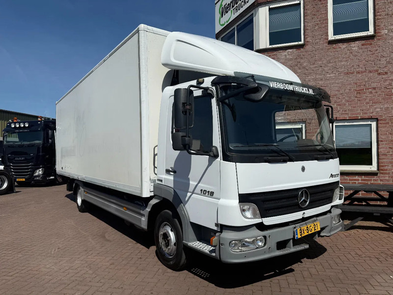 Mercedes-Benz Atego 1018 Atego 1018L Koffer mit LBW /Schalgetriebe/Klima/Euro5 - شاحنة صندوقية: صورة 1 Mercedes-Benz Atego 1018 Atego 1018L Koffer mit LBW /Schalgetriebe/Klima/Euro5 - شاحنة صندوقية: صورة 1