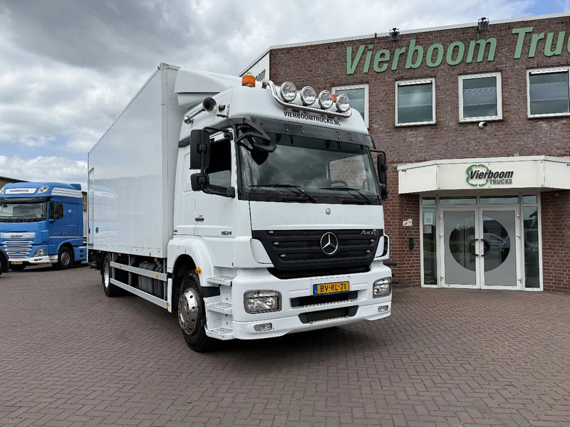 Mercedes-Benz Axor 1824 Axor 1824L mit 7.70m Koffer und Ladebordwand - شاحنة صندوقية: صورة 1 Mercedes-Benz Axor 1824 Axor 1824L mit 7.70m Koffer und Ladebordwand - شاحنة صندوقية: صورة 1