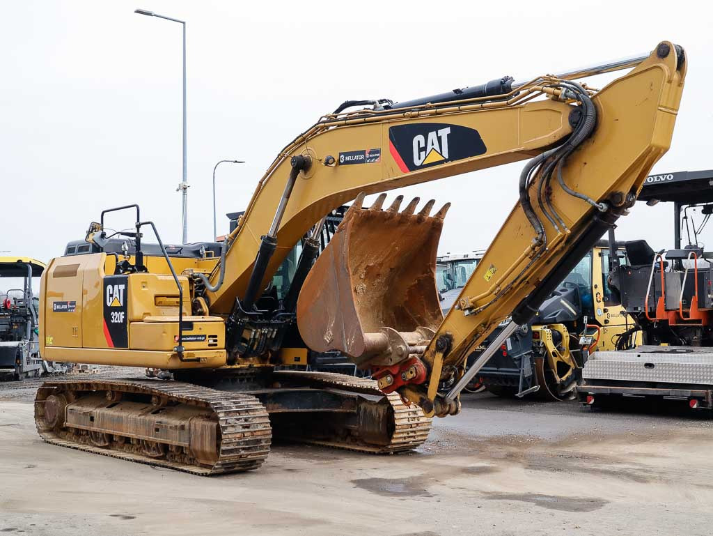 CATERPILLAR 320F - حفار زاحف: صورة 4 CATERPILLAR 320F - حفار زاحف: صورة 4