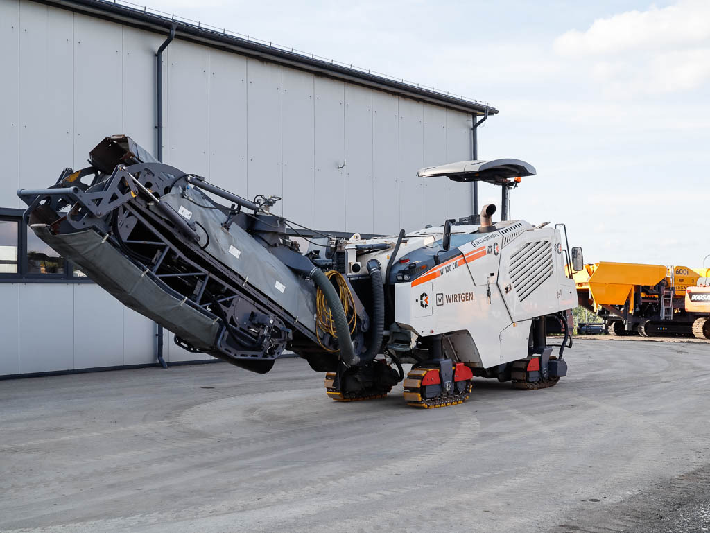 WIRTGEN W 100 CFi - ماكينة الكشط على البارد: صورة 2 WIRTGEN W 100 CFi - ماكينة الكشط على البارد: صورة 2