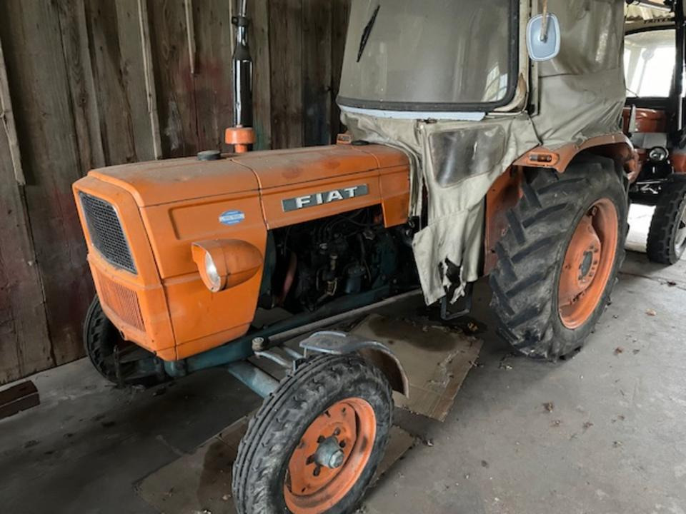 Traktor Fiat 315, 33PS - جرار: صورة 1 Traktor Fiat 315, 33PS - جرار: صورة 1