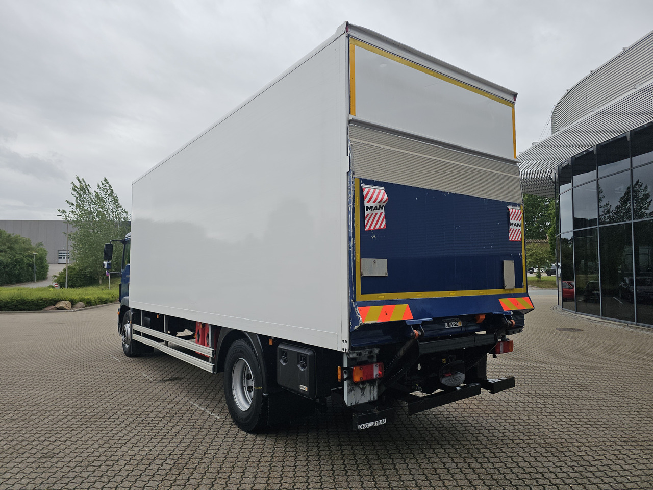 MAN TGM 18.290 - شاحنة صندوقية: صورة 5 MAN TGM 18.290 - شاحنة صندوقية: صورة 5