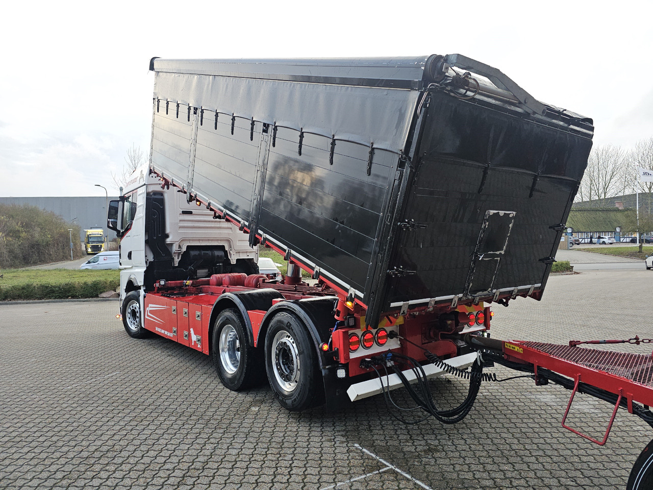 MAN TGX 26.580 Hængertræk - شاحنة قلاب: صورة 3 MAN TGX 26.580 Hængertræk - شاحنة قلاب: صورة 3