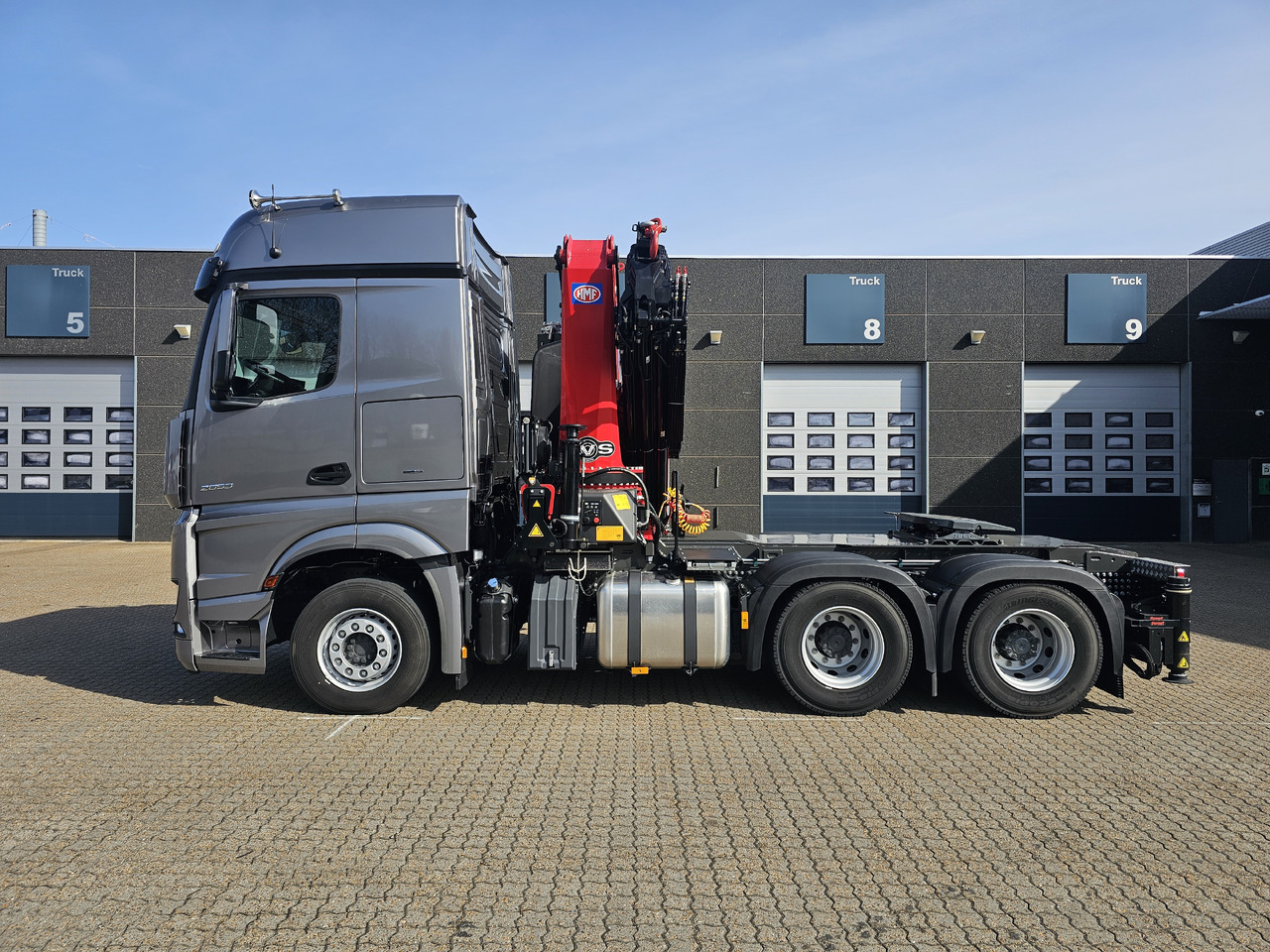 Mercedes Arocs 2653 6x4 40 T-mtr. - شاحنة كرين, مقطورة السحب: صورة 4 Mercedes Arocs 2653 6x4 40 T-mtr. - شاحنة كرين, مقطورة السحب: صورة 4