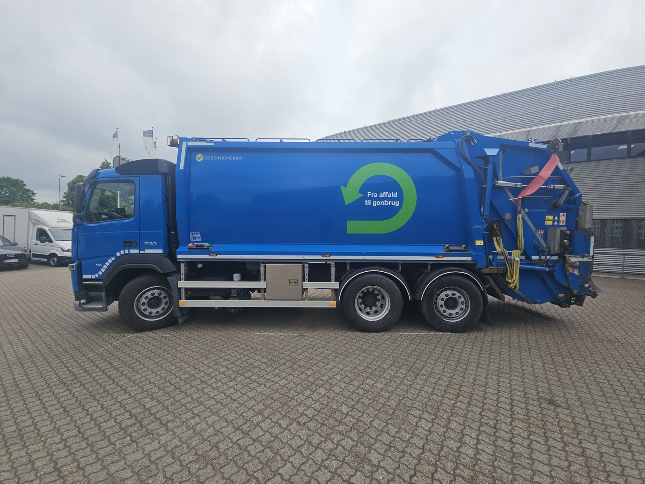 Volvo FM330 - شاحنة قمامة: صورة 5 Volvo FM330 - شاحنة قمامة: صورة 5