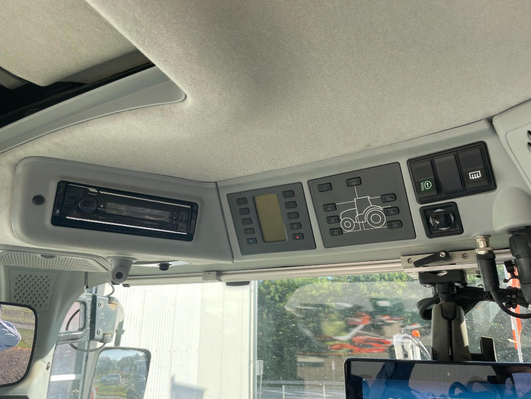 CLAAS Arion 660 CMATIC - جرار: صورة 3 CLAAS Arion 660 CMATIC - جرار: صورة 3