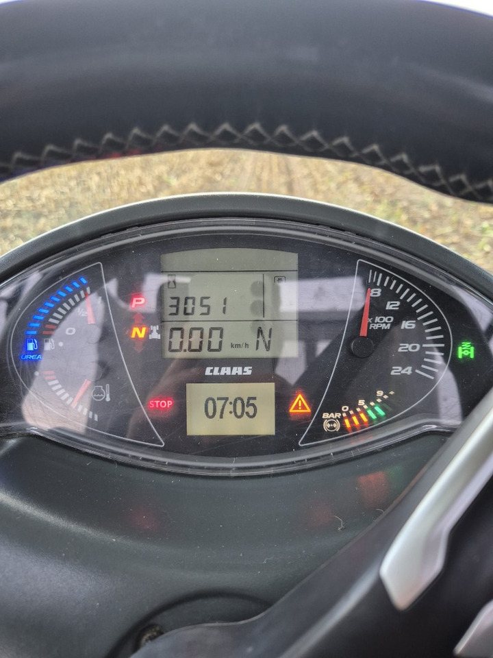 CLAAS Axion 870 - جرار: صورة 3 CLAAS Axion 870 - جرار: صورة 3