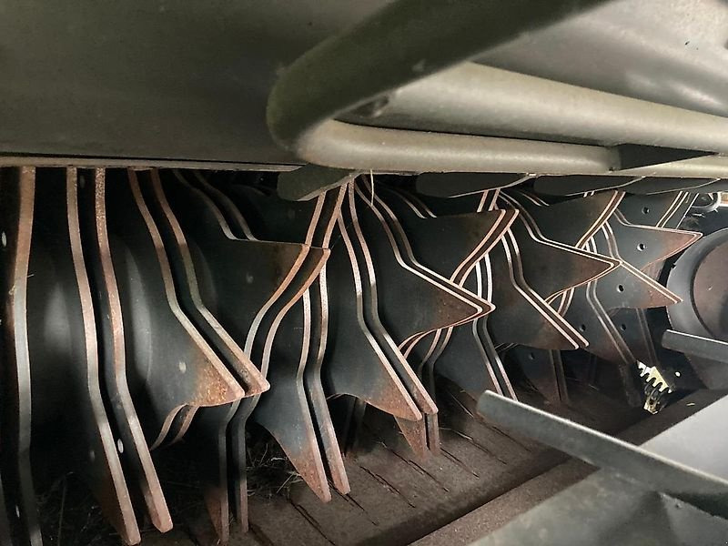 CLAAS Variant 485 RC PRO - آلة بالات دائرية: صورة 2 CLAAS Variant 485 RC PRO - آلة بالات دائرية: صورة 2