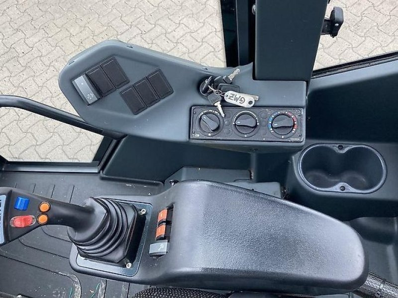 Schäffer 6680T - جرافة ذات عجلات تلسكوبية: صورة 2 Schäffer 6680T - جرافة ذات عجلات تلسكوبية: صورة 2