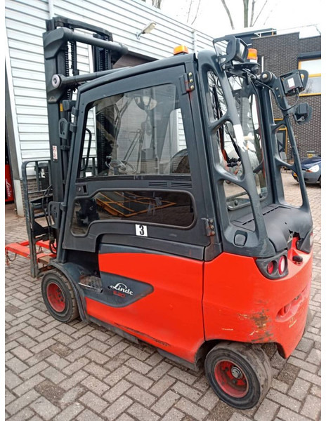 Linde E30HL-01/600 - رافعة شوكية كهربائية: صورة 1 Linde E30HL-01/600 - رافعة شوكية كهربائية: صورة 1