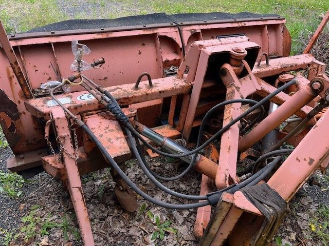 شاحنة قلاب Mercedes-Benz Unimog 418/10 Winterdienst2000: صورة 19 شاحنة قلاب Mercedes-Benz Unimog 418/10 Winterdienst2000: صورة 19