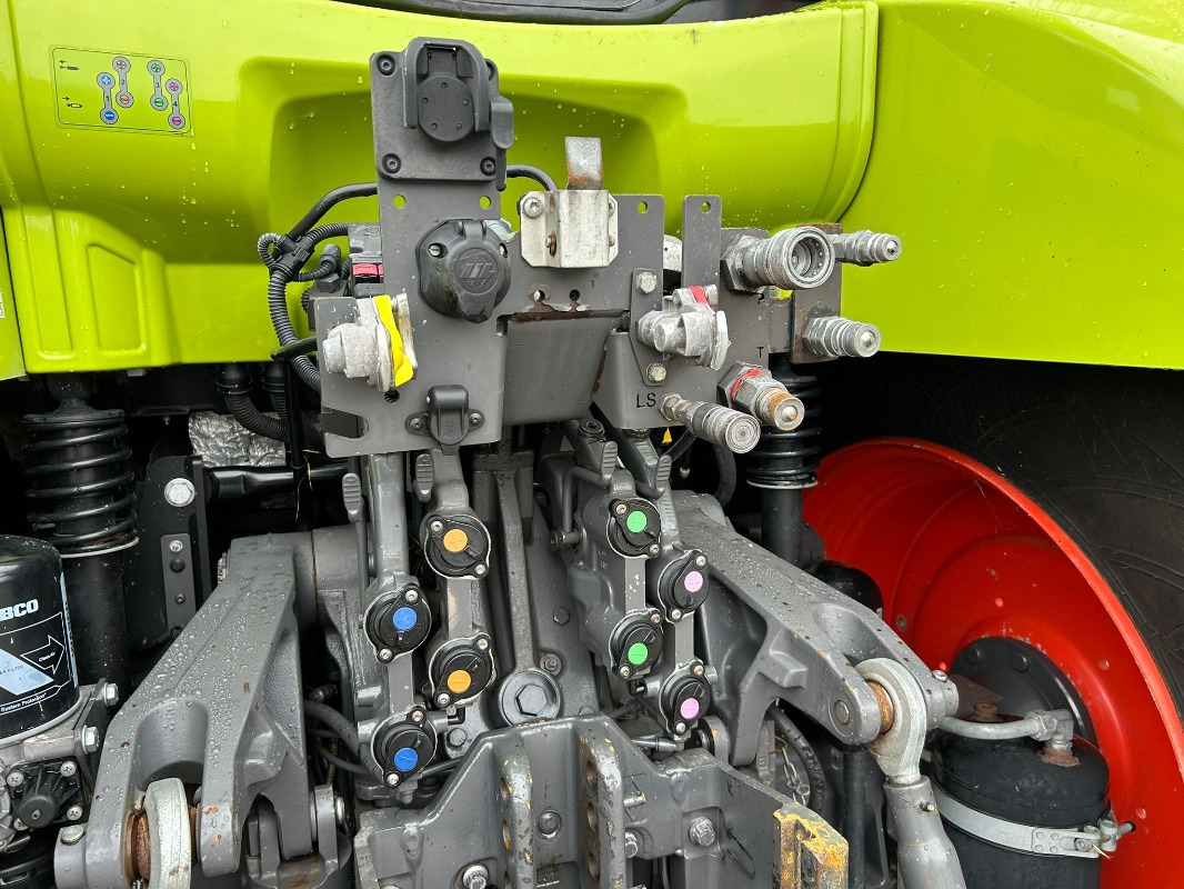 CLAAS Arion 660 - جرار: صورة 4 CLAAS Arion 660 - جرار: صورة 4