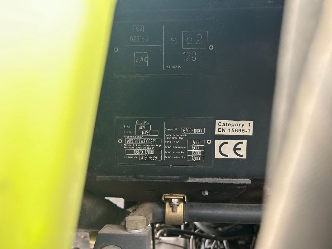 CLAAS Axion 810 - جرار: صورة 2 CLAAS Axion 810 - جرار: صورة 2