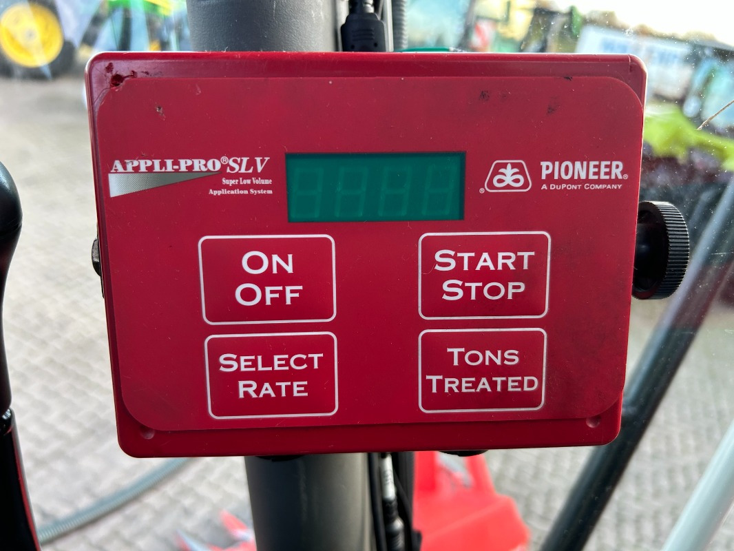 CLAAS Jaguar 890 mit Kemper 360 und PU - آلات الحصاد: صورة 4 CLAAS Jaguar 890 mit Kemper 360 und PU - آلات الحصاد: صورة 4