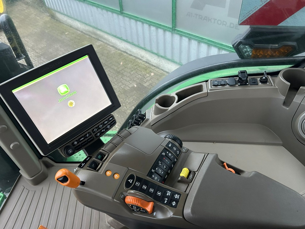 John Deere 7R 330 e23 - جرار: صورة 4 John Deere 7R 330 e23 - جرار: صورة 4