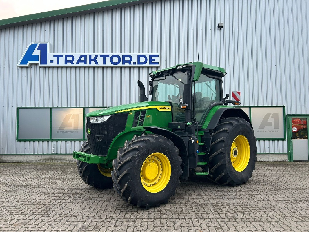 John Deere 7R 330 e23 - جرار: صورة 1 John Deere 7R 330 e23 - جرار: صورة 1