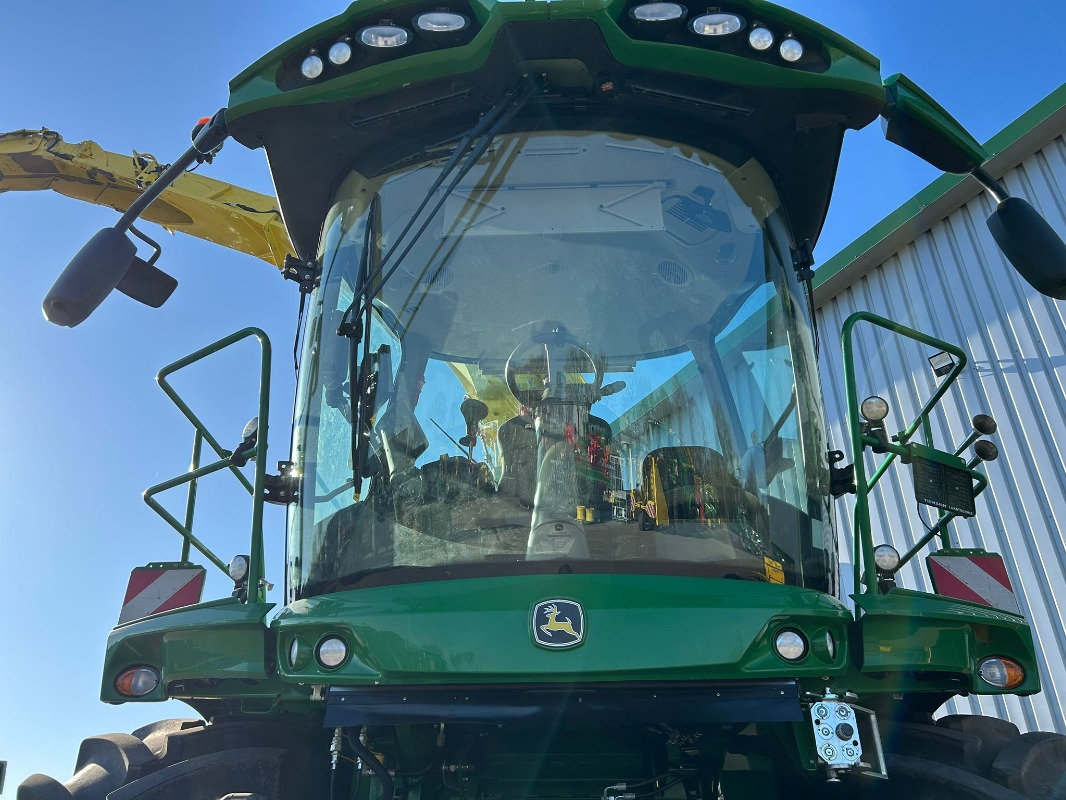 John Deere 8400i - آلات الحصاد: صورة 4 John Deere 8400i - آلات الحصاد: صورة 4