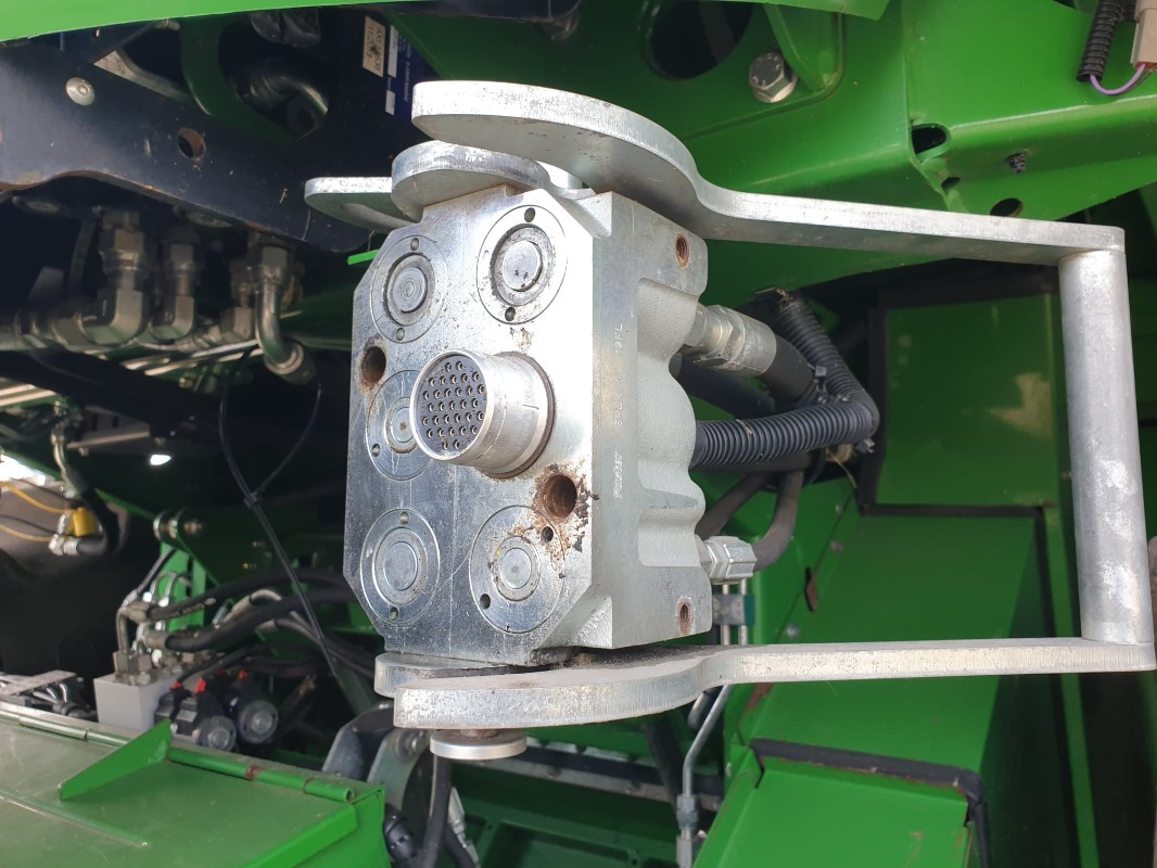 John Deere 8500 - آلات الحصاد: صورة 5 John Deere 8500 - آلات الحصاد: صورة 5