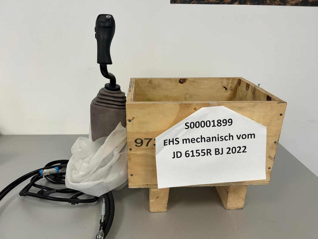 John Deere Einhebelsteuergerät mechanisch vom 6155R - أجهزة هيدروليكية - آلات زراعية: صورة 1 John Deere Einhebelsteuergerät mechanisch vom 6155R - أجهزة هيدروليكية - آلات زراعية: صورة 1