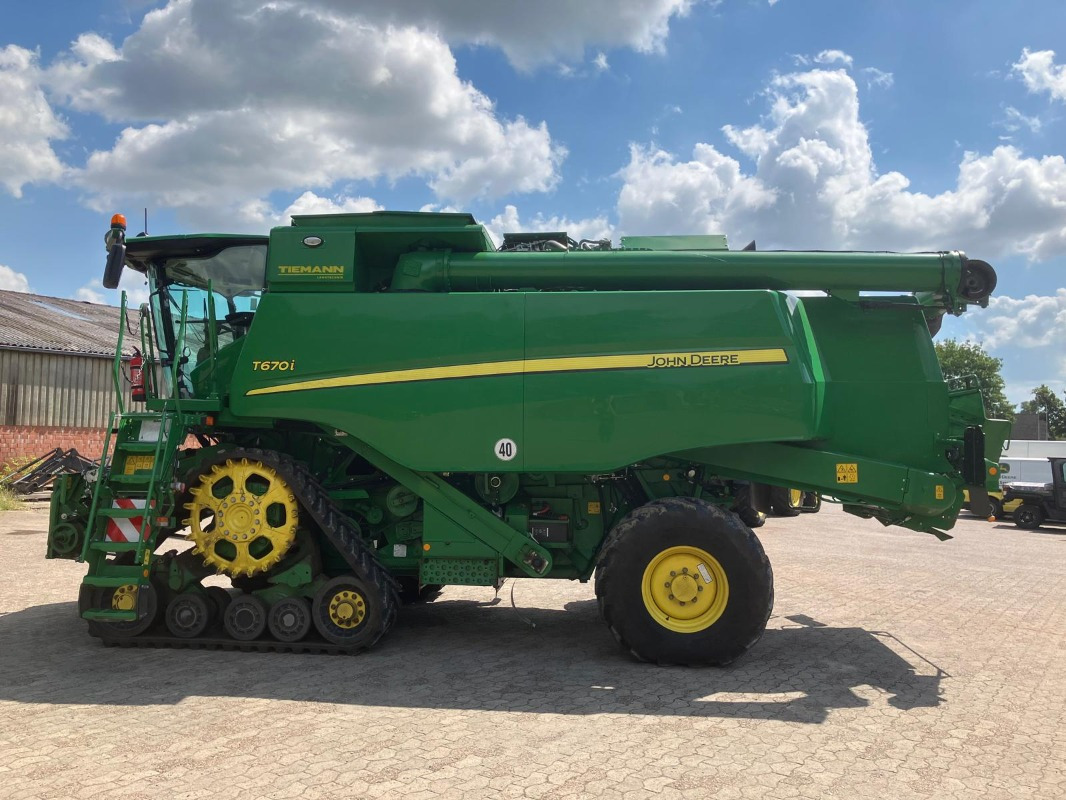 John Deere T670 - حصادة: صورة 2 John Deere T670 - حصادة: صورة 2
