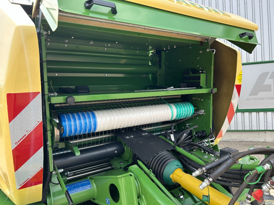 Krone Comprima CV 150 XC PLUS - ماكينات نشر التبن: صورة 3 Krone Comprima CV 150 XC PLUS - ماكينات نشر التبن: صورة 3