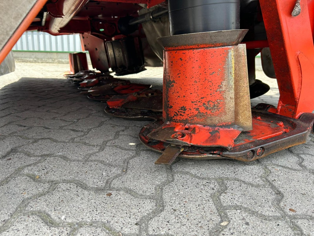 Kuhn 3125F-FF - جزازة العشب: صورة 2 Kuhn 3125F-FF - جزازة العشب: صورة 2
