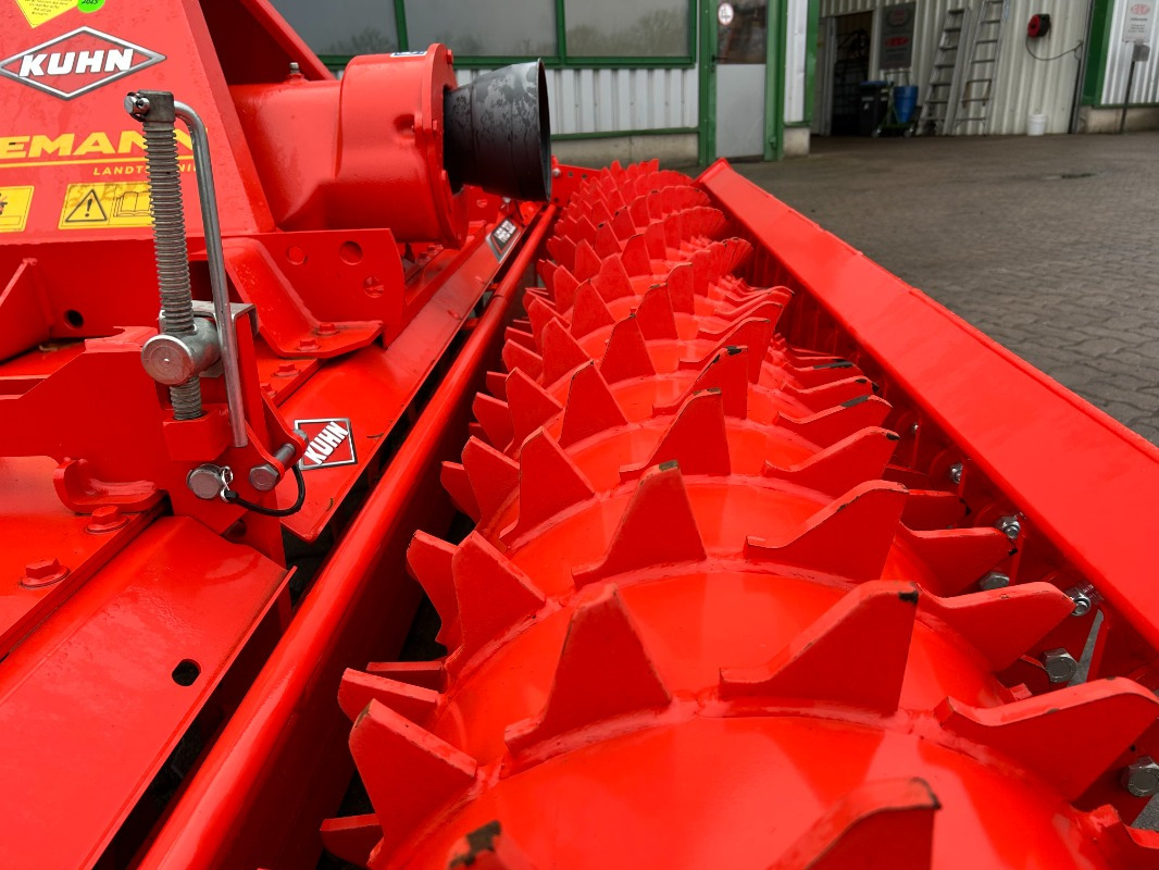 Kuhn HRB 302 D - مسفلة تمهيد التربة: صورة 3 Kuhn HRB 302 D - مسفلة تمهيد التربة: صورة 3