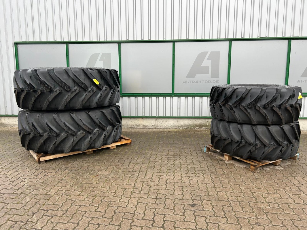 Mitas 710/70R42   600/65R30 SST Kompletträder - إطارات - آلات زراعية: صورة 1 Mitas 710/70R42   600/65R30 SST Kompletträder - إطارات - آلات زراعية: صورة 1
