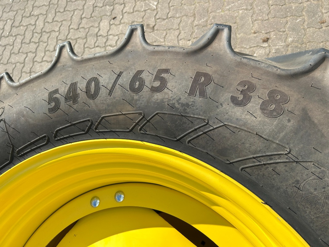 Mitas Kompletträder 540/65R38 480/65R24 - إطارات - آلات زراعية: صورة 4 Mitas Kompletträder 540/65R38 480/65R24 - إطارات - آلات زراعية: صورة 4