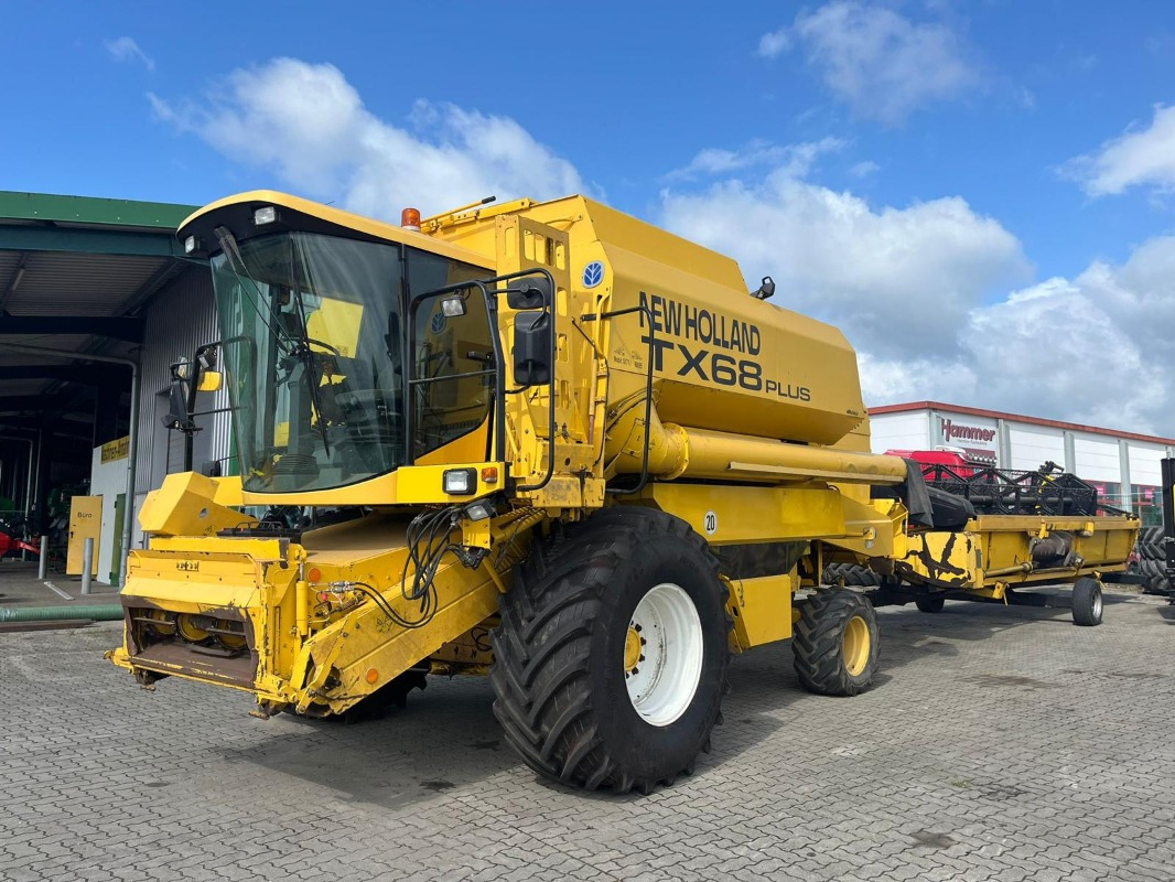 New Holland TX 68 Plus - حصادة: صورة 1 New Holland TX 68 Plus - حصادة: صورة 1