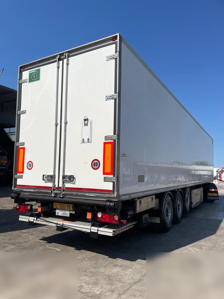 CARMOSINO - نصف مقطورة للتبريد: صورة 3 CARMOSINO - نصف مقطورة للتبريد: صورة 3