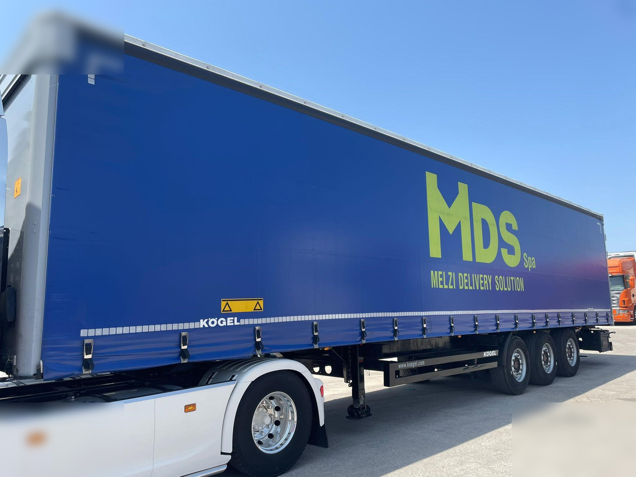 KÖGEL - نصف مقطورة بستائر جانبية: صورة 4 KÖGEL - نصف مقطورة بستائر جانبية: صورة 4