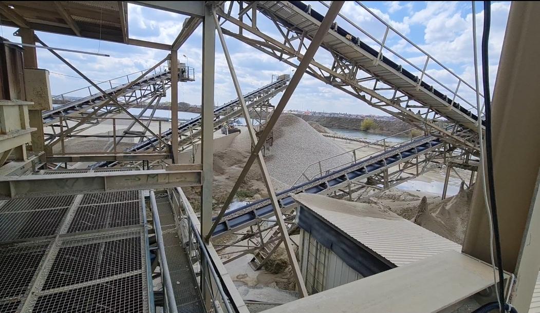 GfA 350 t - آلات الإنشاء: صورة 1 GfA 350 t - آلات الإنشاء: صورة 1