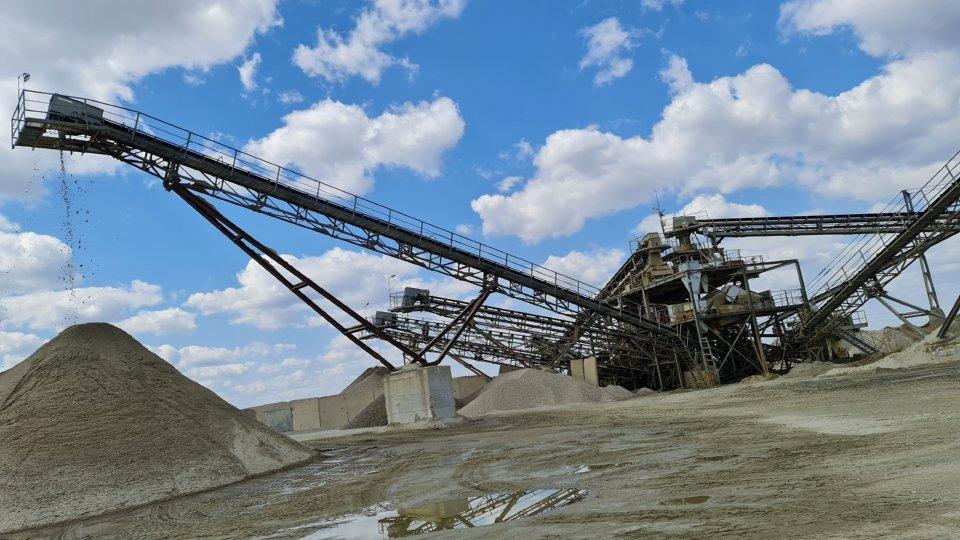 GfA 350 t - آلات الإنشاء: صورة 3 GfA 350 t - آلات الإنشاء: صورة 3