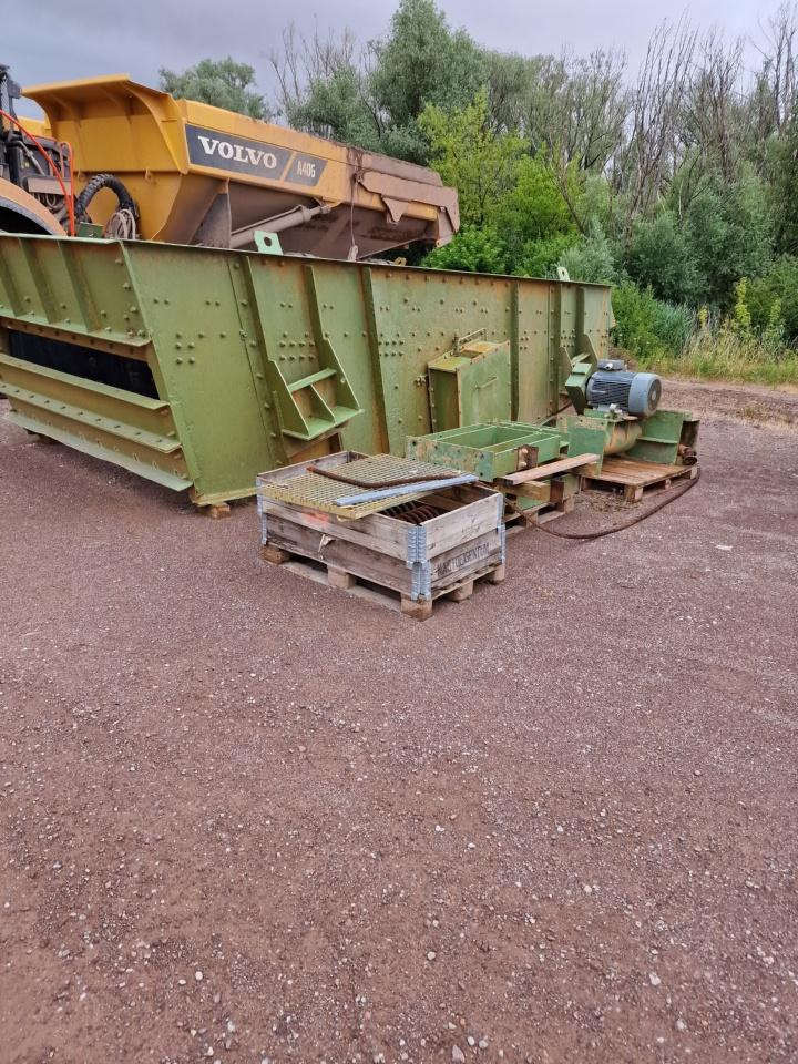 Stichweh 6m Eindeck Siebmaschine 2,4 m × 6 m - آلة فرز: صورة 5 Stichweh 6m Eindeck Siebmaschine 2,4 m × 6 m - آلة فرز: صورة 5