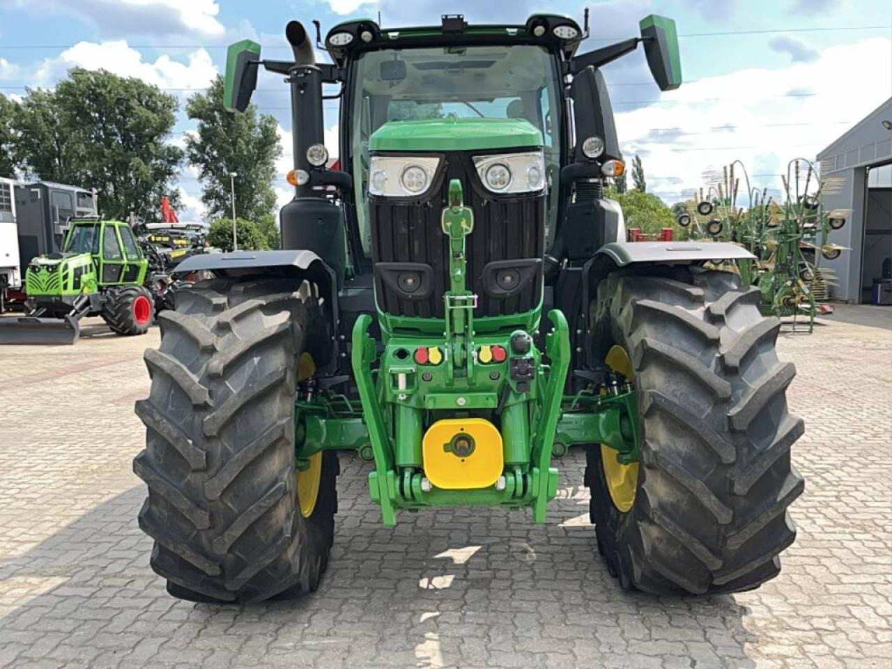 John Deere 6R230 - جرار: صورة 2 John Deere 6R230 - جرار: صورة 2