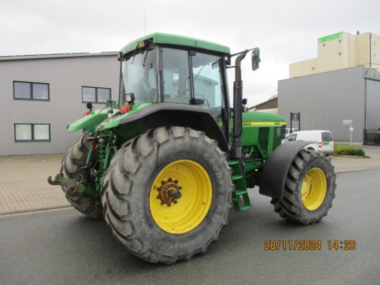 John Deere 7710 TLS Motor Neu - جرار: صورة 4 John Deere 7710 TLS Motor Neu - جرار: صورة 4