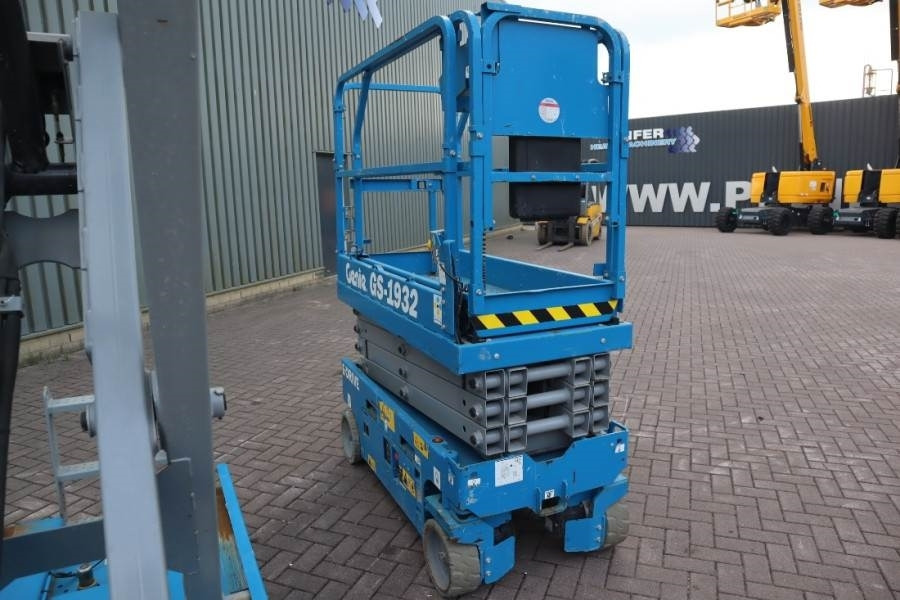 Genie GS1932 E-Drive Several In Stock, 8m Working Height - مرفاع مقصي: صورة 2 Genie GS1932 E-Drive Several In Stock, 8m Working Height - مرفاع مقصي: صورة 2