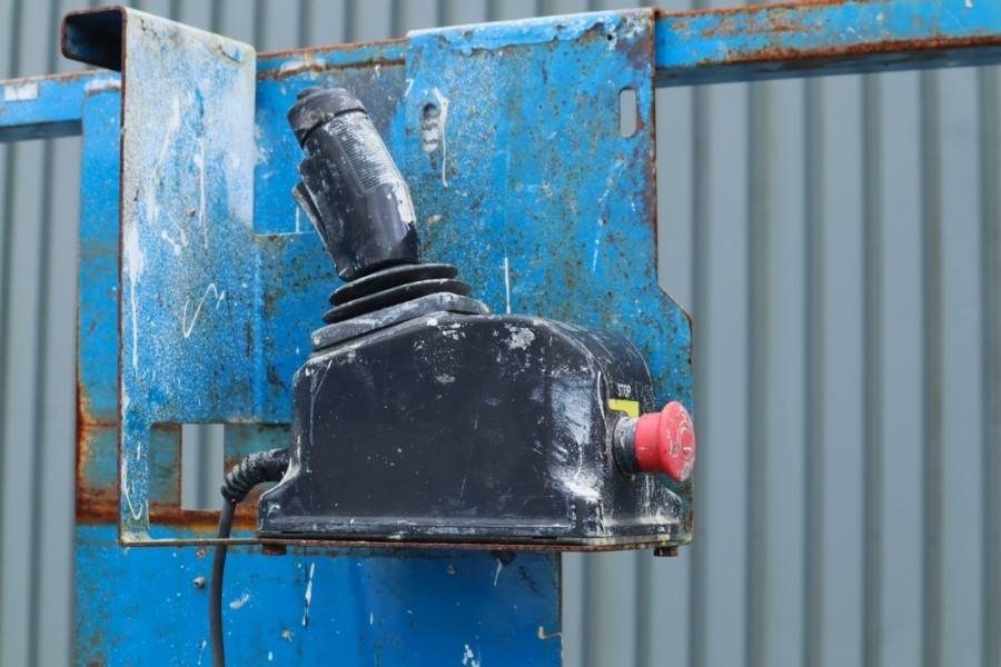 Genie GS2646 Electric, Working Height 9.80m, Capacity 45 - مرفاع مقصي: صورة 4 Genie GS2646 Electric, Working Height 9.80m, Capacity 45 - مرفاع مقصي: صورة 4
