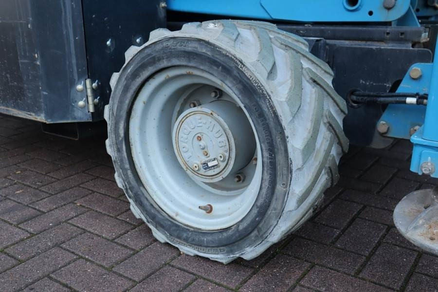 مرفاع مقصي Genie GS4069 Electric, 14m Working Height, 363kg Capacit: صورة 9