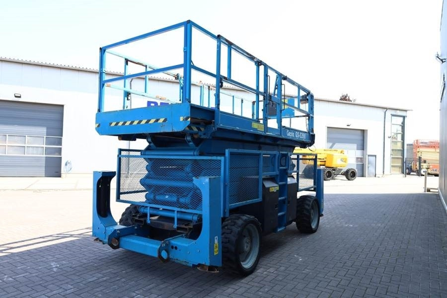 Genie GS5390 Diesel, 4x4 Drive, 18.15m Working Height, 6 - مرفاع مقصي: صورة 2 Genie GS5390 Diesel, 4x4 Drive, 18.15m Working Height, 6 - مرفاع مقصي: صورة 2
