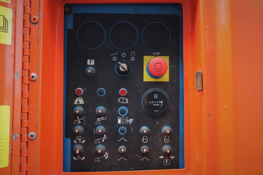 Genie S45 Valid inspection, Diesel, 4x4 Drive, 15.72 m W - مرفاع تلسكوبي: صورة 4 Genie S45 Valid inspection, Diesel, 4x4 Drive, 15.72 m W - مرفاع تلسكوبي: صورة 4