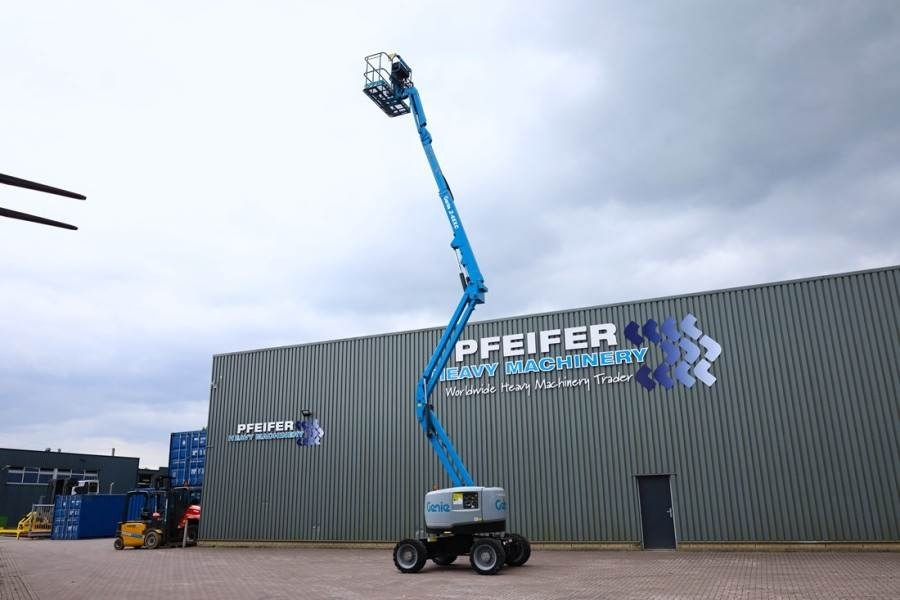 Genie Z-45XC GUARANTEE, Diesel, 4x4 Drive, 16m Working H - مرفاع مفصلي: صورة 3 Genie Z-45XC GUARANTEE, Diesel, 4x4 Drive, 16m Working H - مرفاع مفصلي: صورة 3