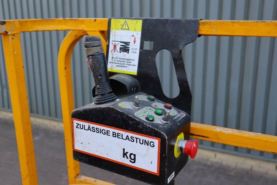 Haulotte Compact 12 Electric, 12m Working Height, 300kg Cap - مرفاع مقصي: صورة 4 Haulotte Compact 12 Electric, 12m Working Height, 300kg Cap - مرفاع مقصي: صورة 4