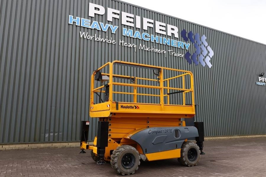 Haulotte Compact 12RTE Electric, 12m Working Height, 450kg - مرفاع مقصي: صورة 1 Haulotte Compact 12RTE Electric, 12m Working Height, 450kg - مرفاع مقصي: صورة 1